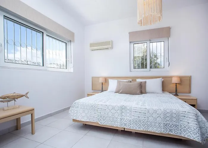 Celini House 펜션 키오타리